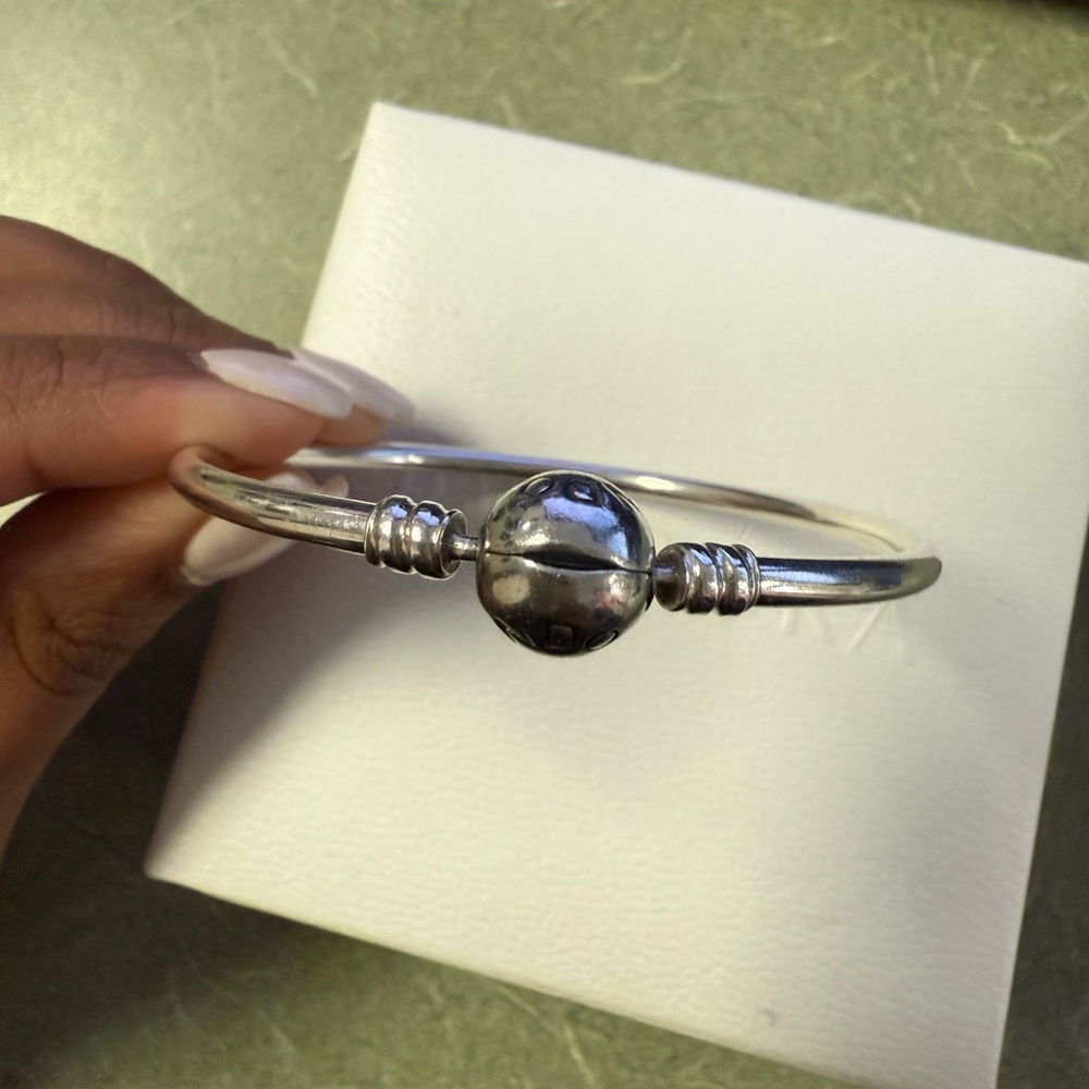 Pandora Moments Silver Bracelet - Picture 3 of 5